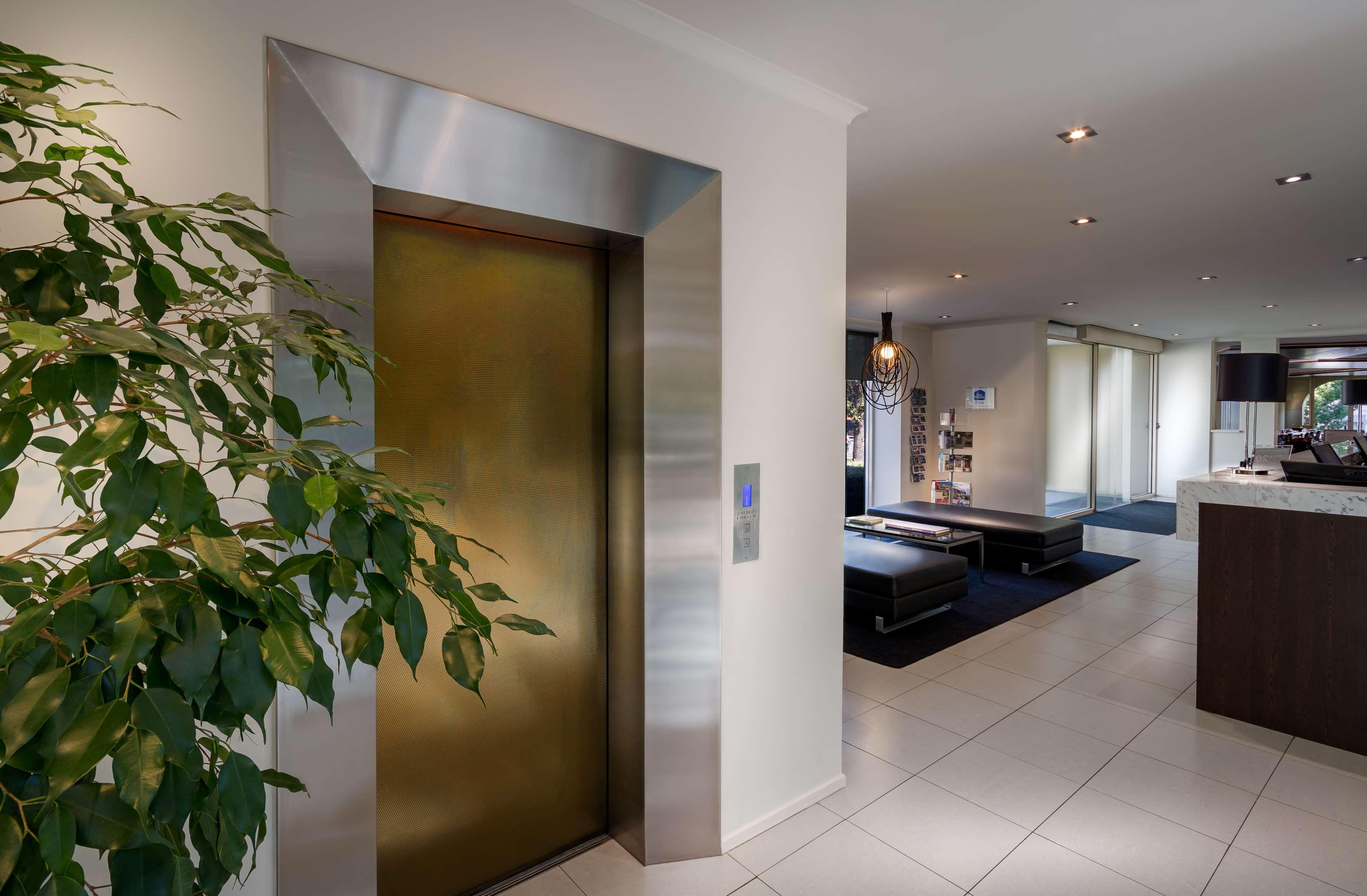 Hotel Western Travel 4*