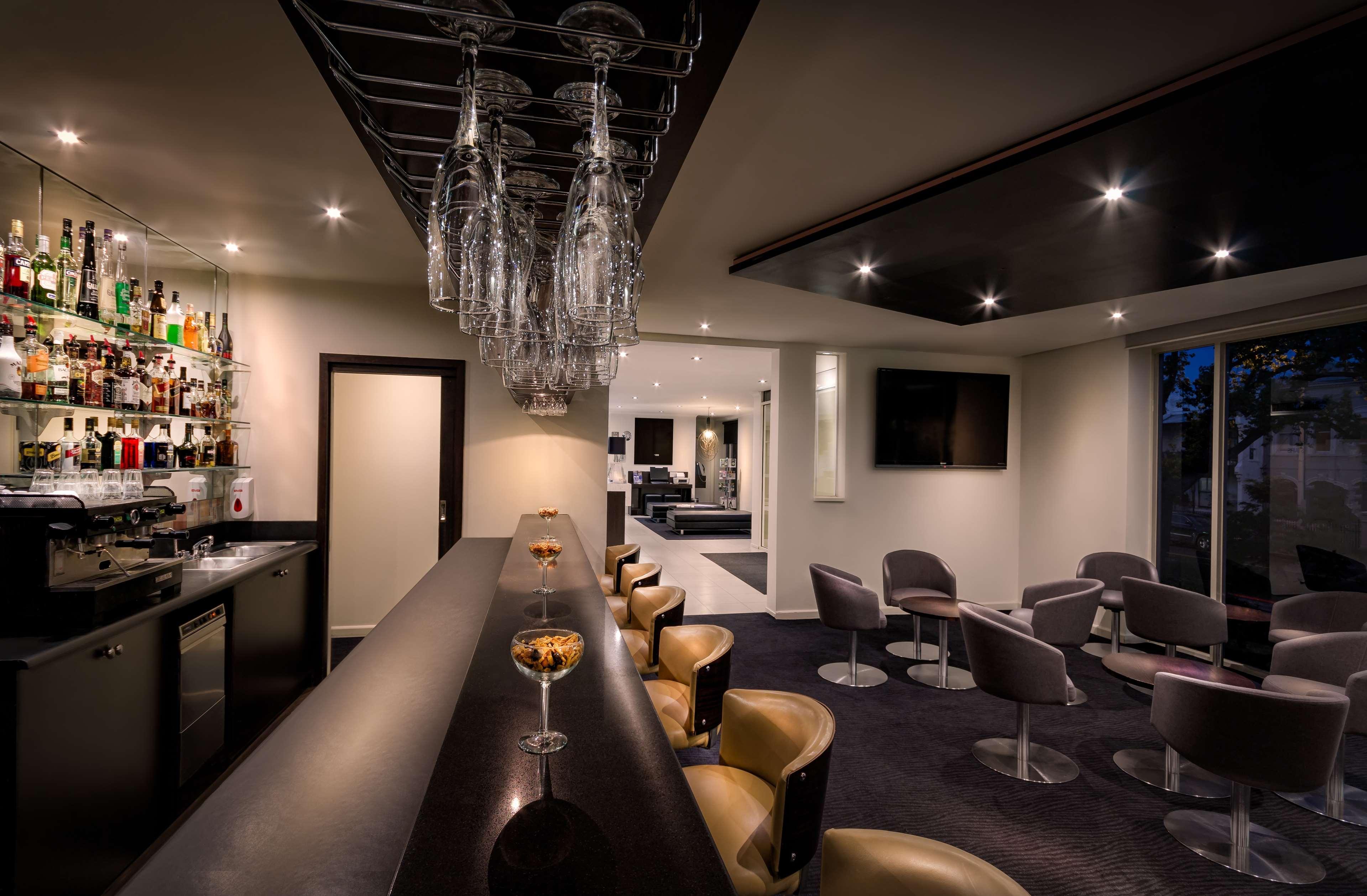 Hotel Western Travel Melbourne