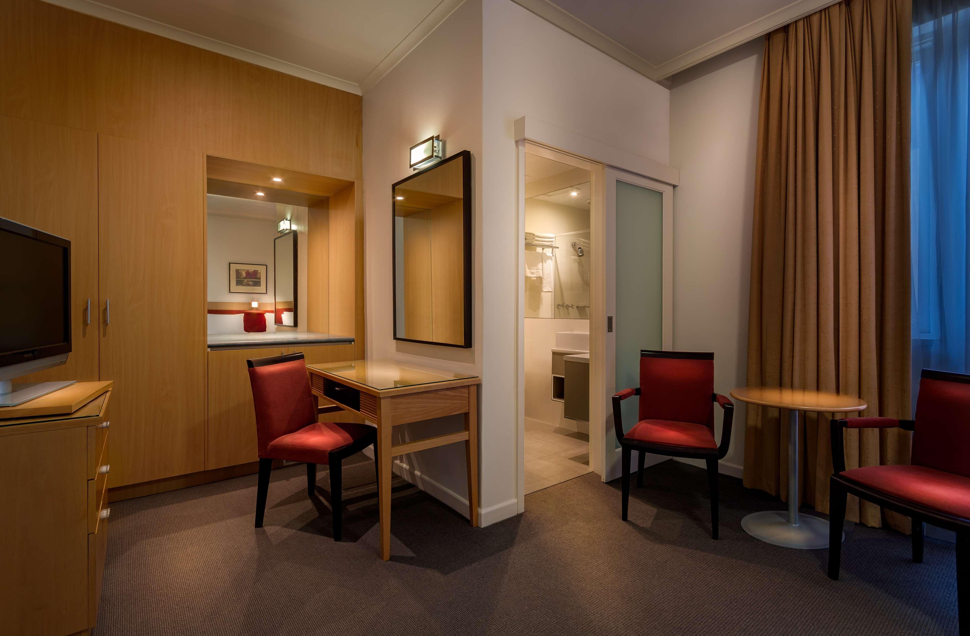 Hotel Western Travel
