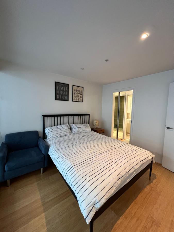 Beachside Sunshine Lifestyle-great Price-entire Aprt At Port Apartamento
