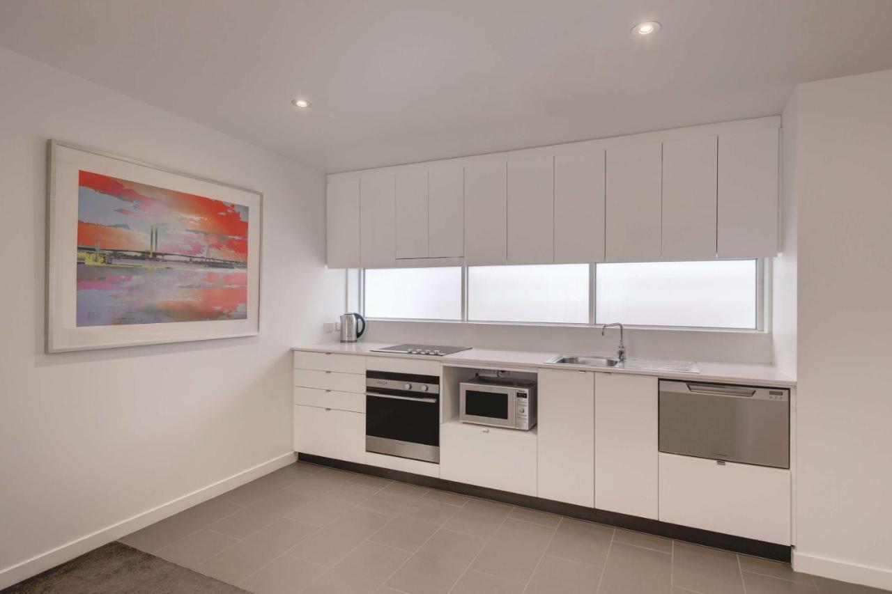 Travelodge Docklands 4* Melbourne