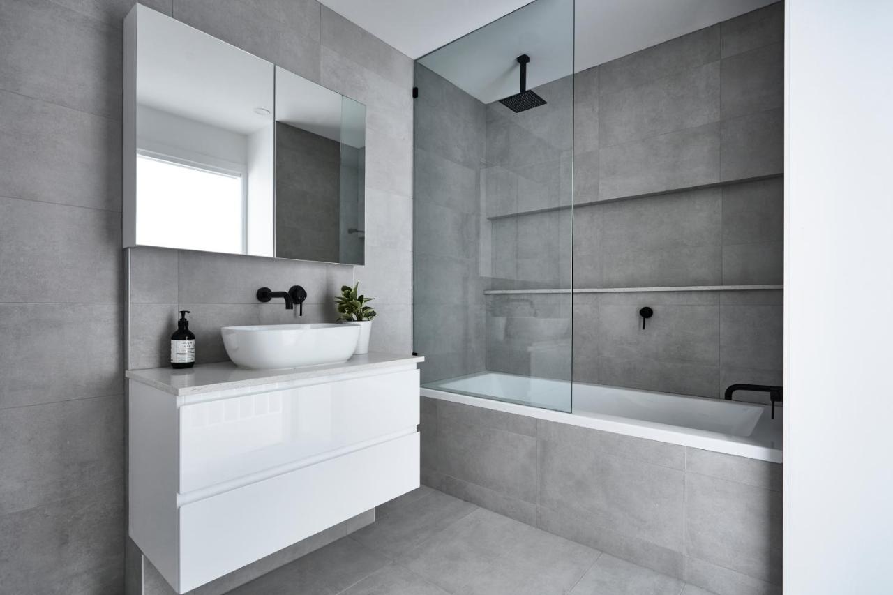Stylish Townhouse In Melbourne's Playground