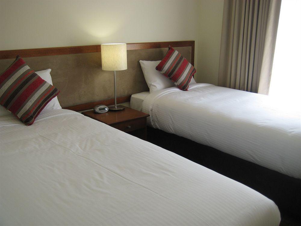 Aligned Corporate Residences Kew Aparthotel