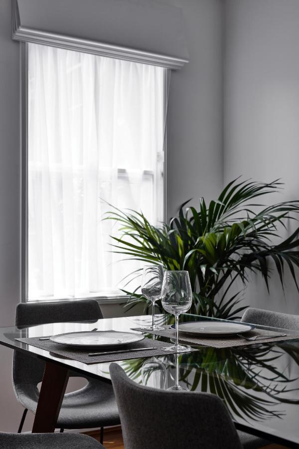 Stylish Townhouse In Melbourne's Playground Melbourne