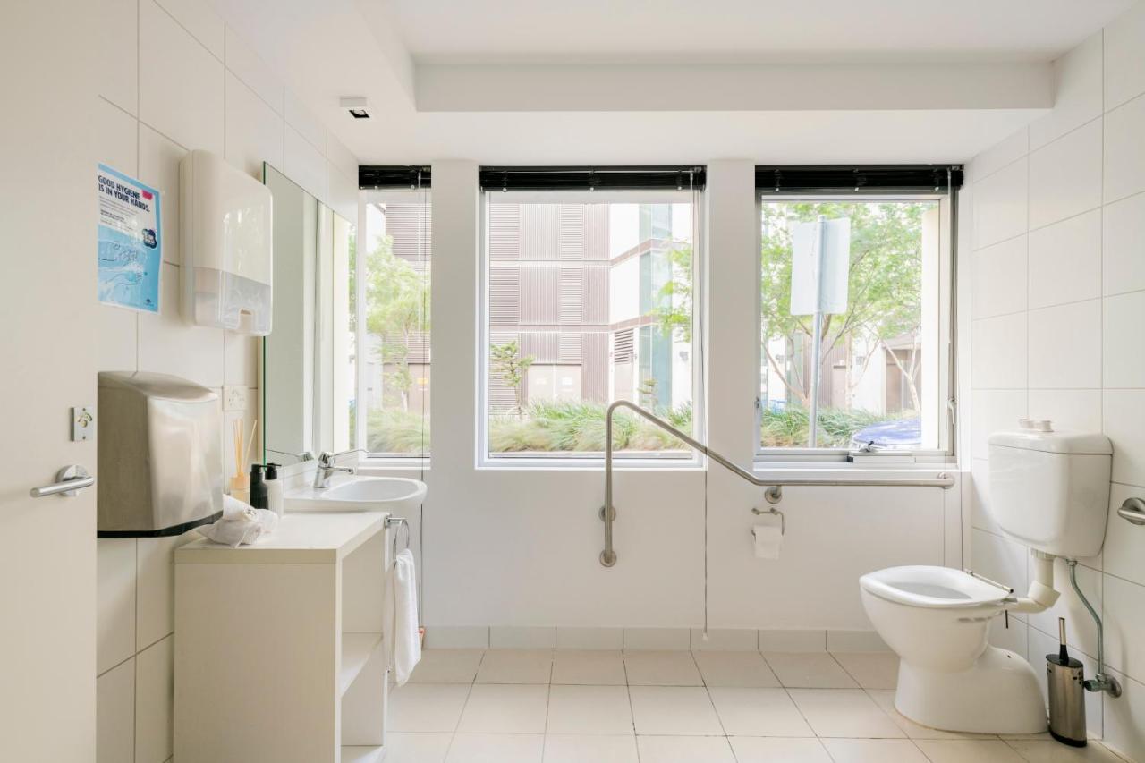 Luxury 3-storey Loft With Free Parking On Premises Apartment *