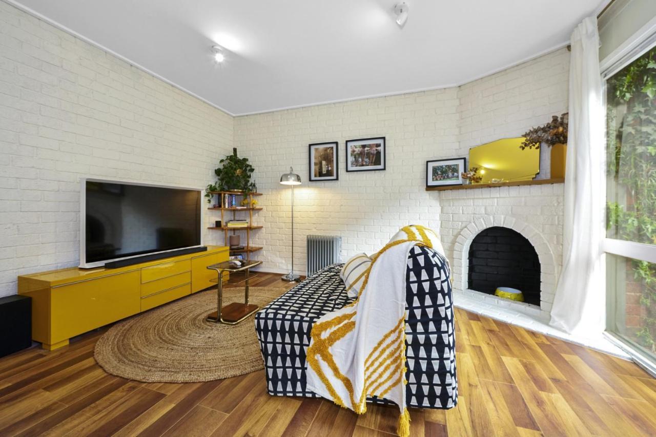 Apartment Carlton Dream: Leafy 2bed 2bath Lygon Str Townhouse *
