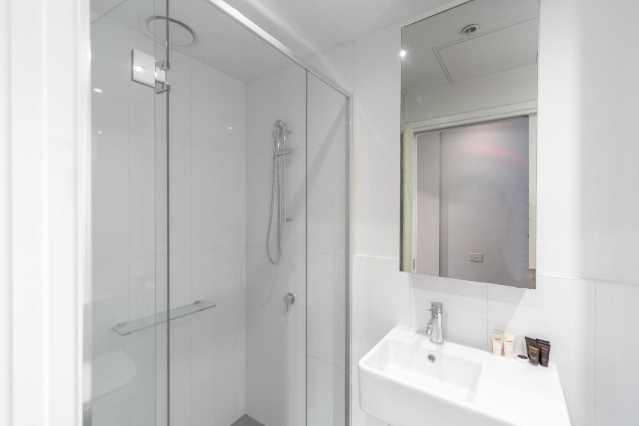 Aura2107, 2 Bedroom With Balcony, Stunning Yarra River And Views Melbourne