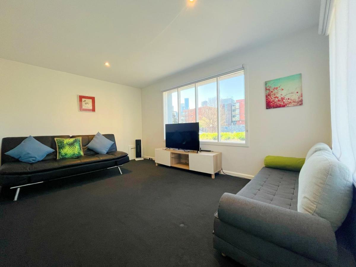 Cheerful 2 Rooms, Large Balcony With Hot Tub * Melbourne