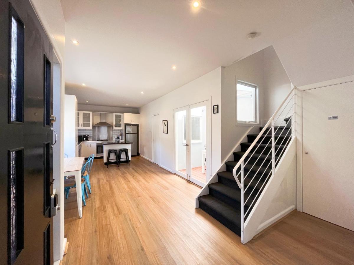Cheerful 2 Rooms, Large Balcony With Hot Tub Apartment