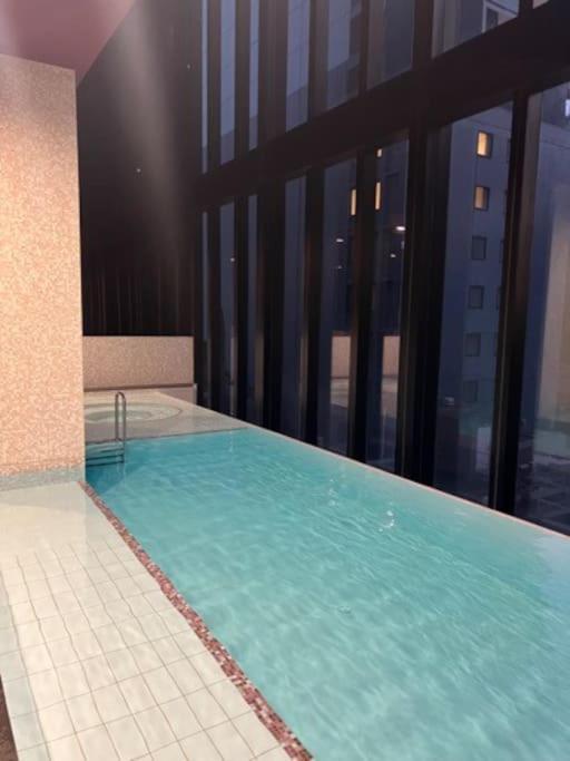 Panoramic Views Two Bedrooms In Cbd Apartamento Melbourne