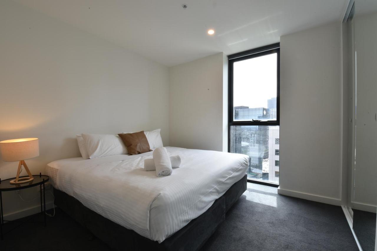 Apartment International Collection
