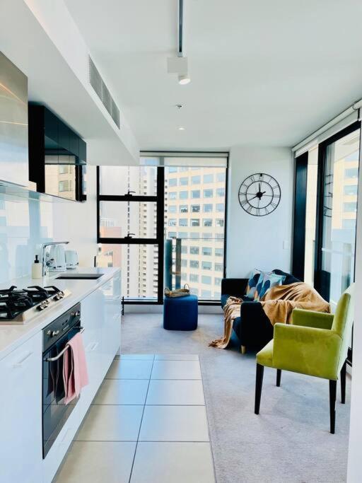 Apartamento Cozy Unit Close To Parliament W/amazing Views *