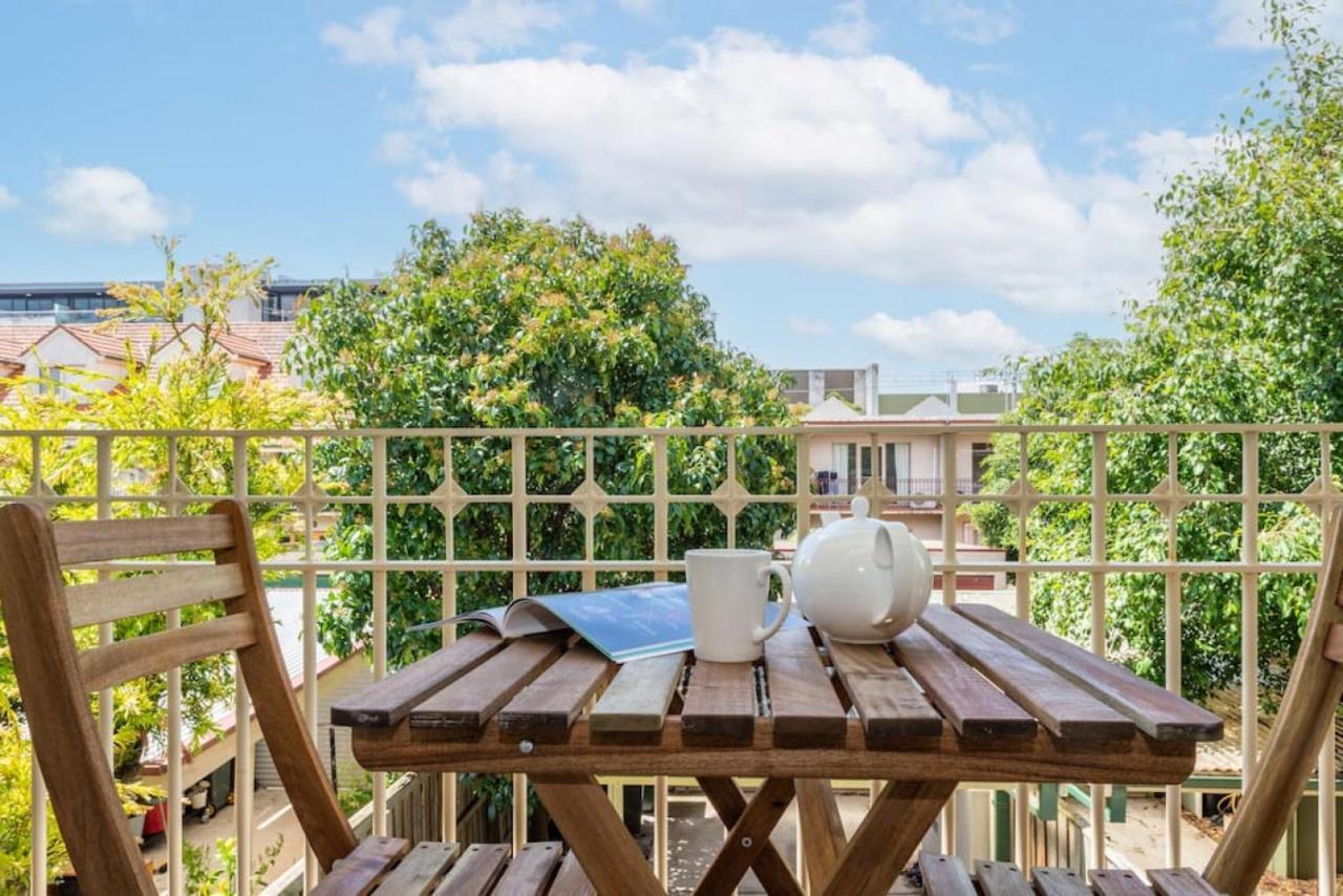 Brunswick 3bdrm Townhouse, With Parking By Custom Hosting