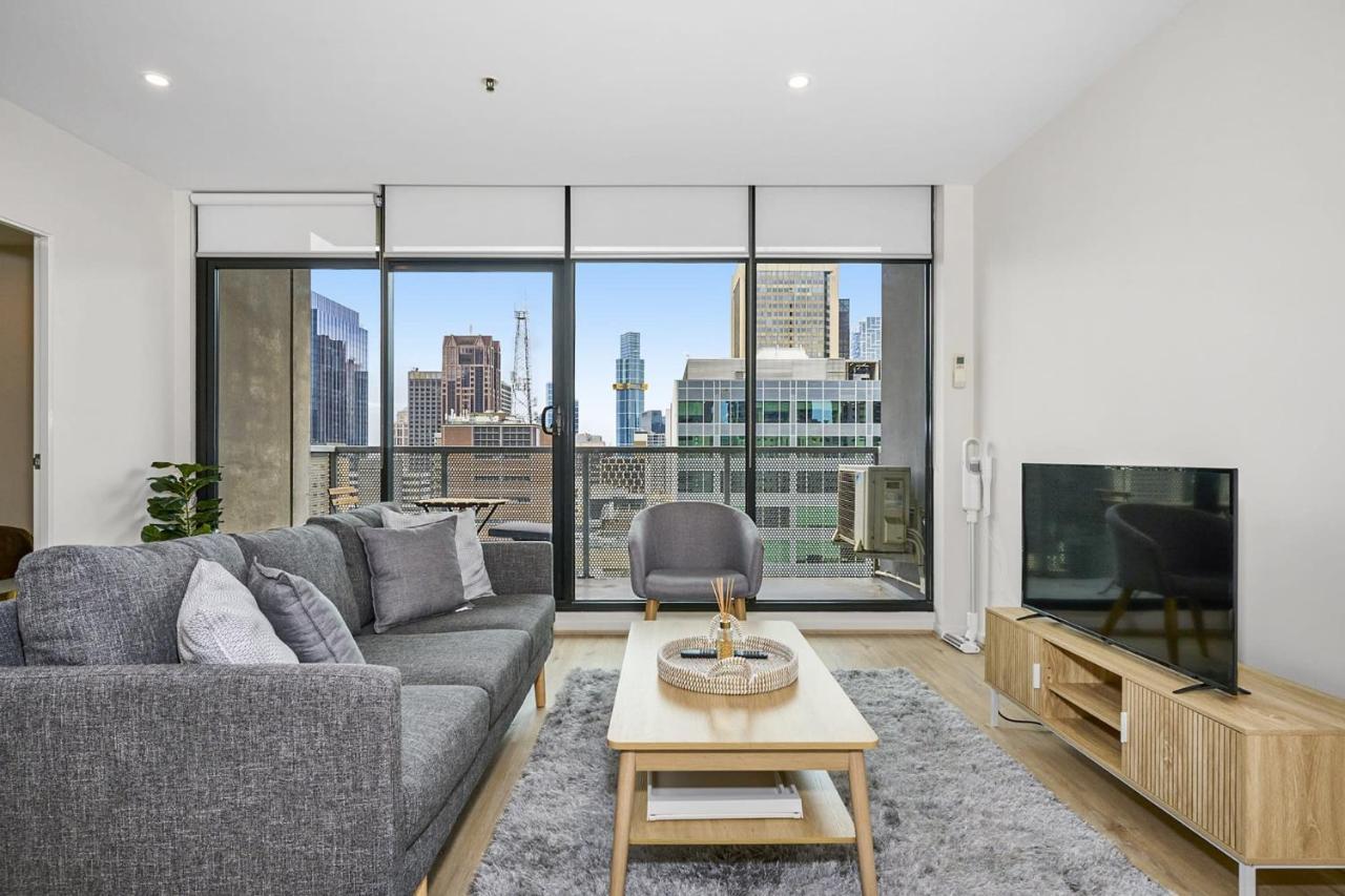 Intimate In Cbd Apartment Melbourne