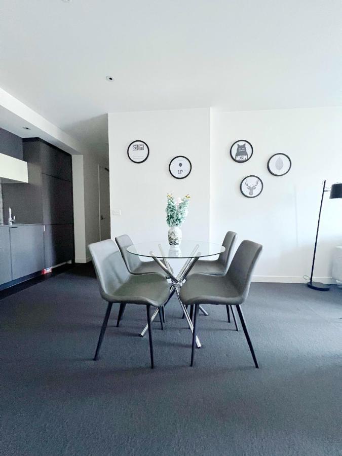 Amazing 2 Bedroom With Great Views Apartment Melbourne