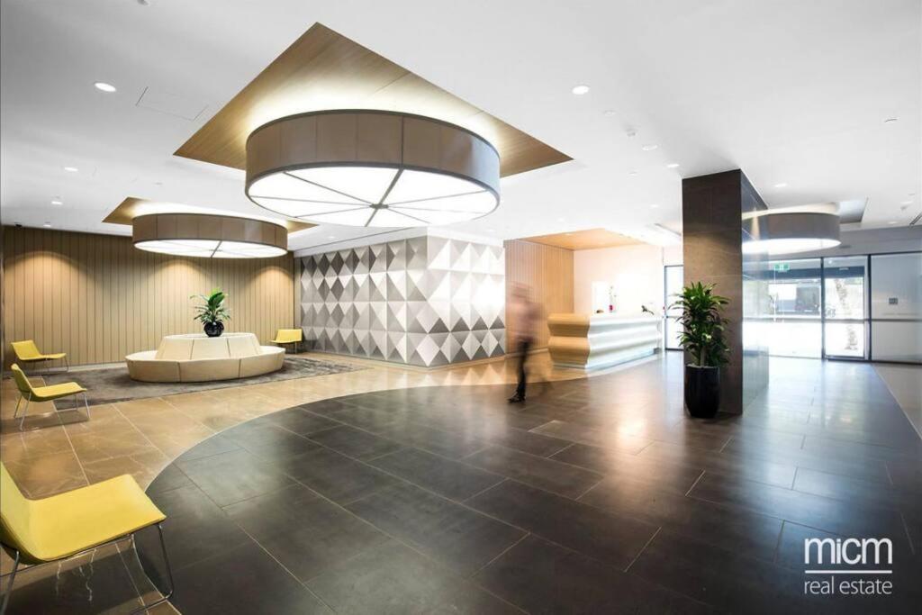 Stylish Southbank Free Parking For 2 Cars Apartment Melbourne