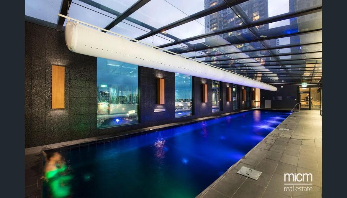 Stylish Southbank Free Parking For 2 Cars Apartment Melbourne