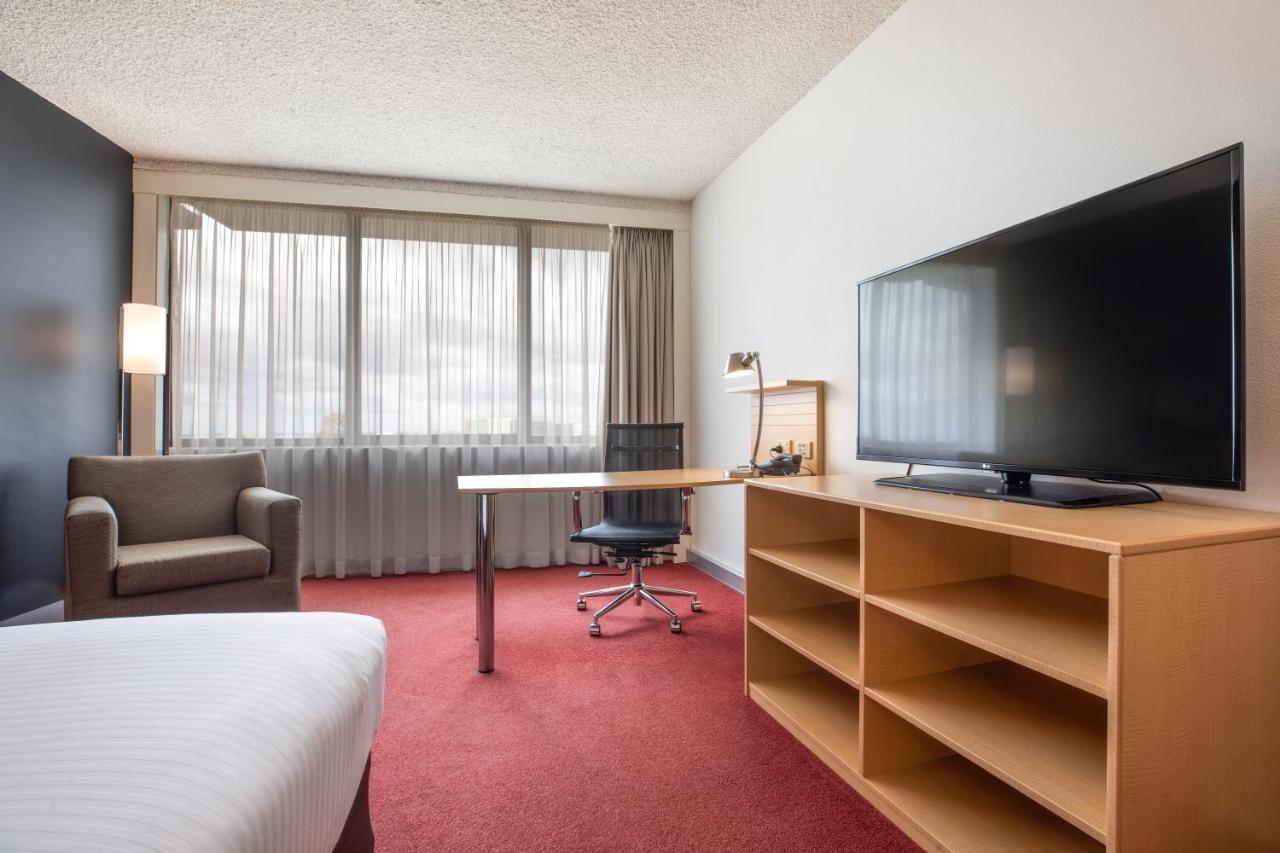 Hotel Airport By Ihg
