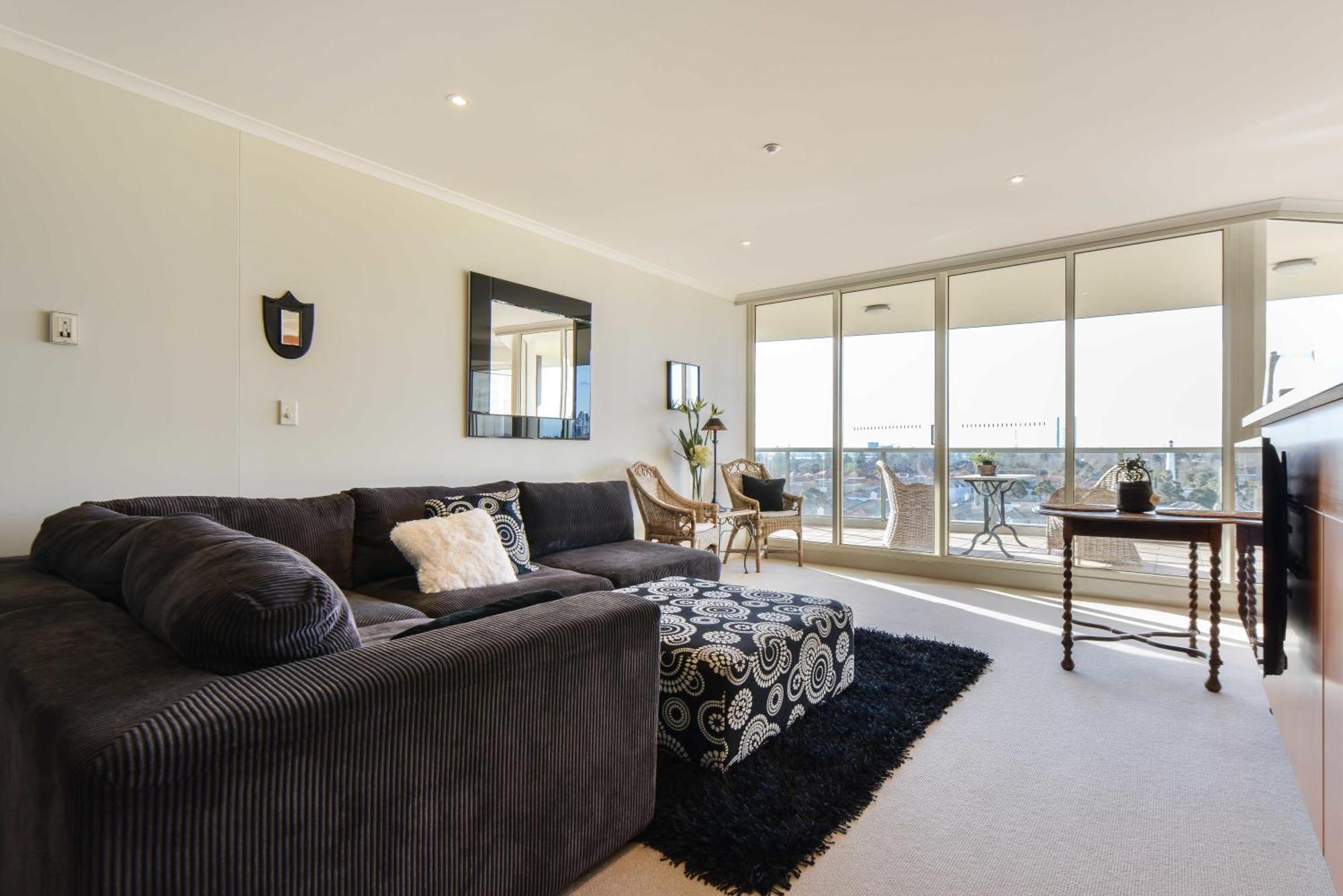 Beachside Port Apartment