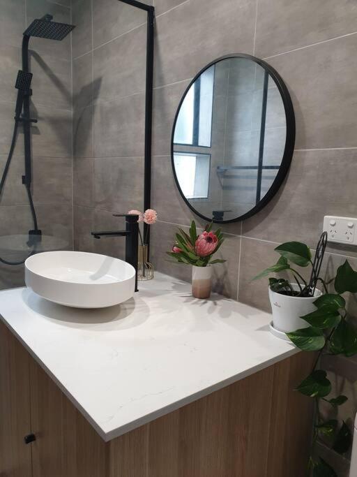 Stylish St. Kilda Apartment Melbourne
