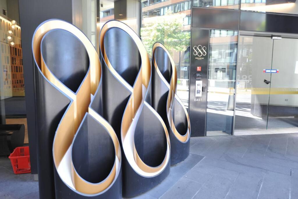 888 Collin St With Paramount Lakeview Docklands Car Park Optional Apartment Melbourne