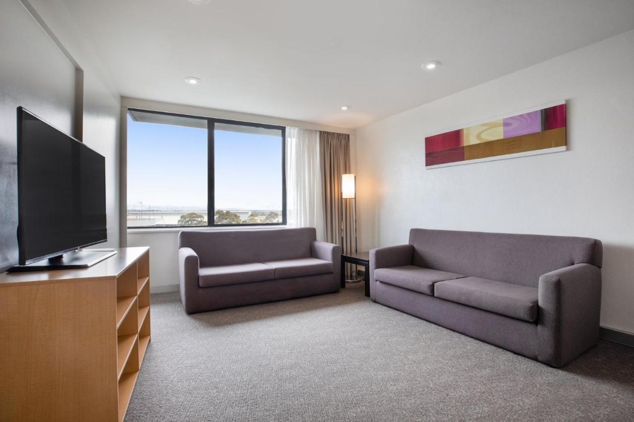 Hotel Airport By Ihg