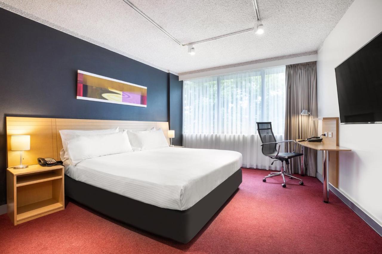 Airport By Ihg Hotel 4*