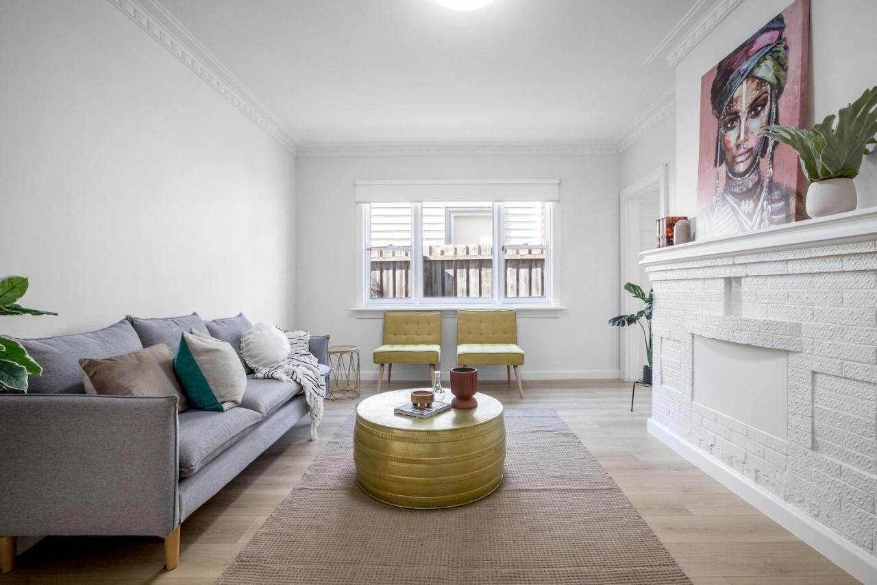 Cheerful 2-bedroom In Moonee Ponds Apartment *