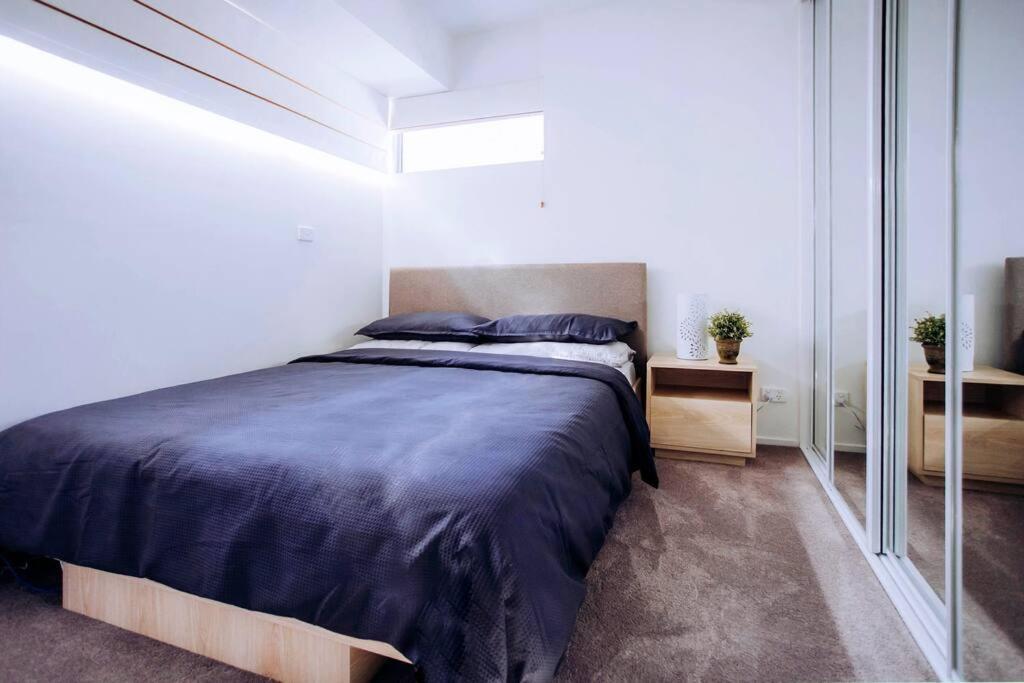 Apartment Townhouse Close To Tennis & Mcg With Free Parking