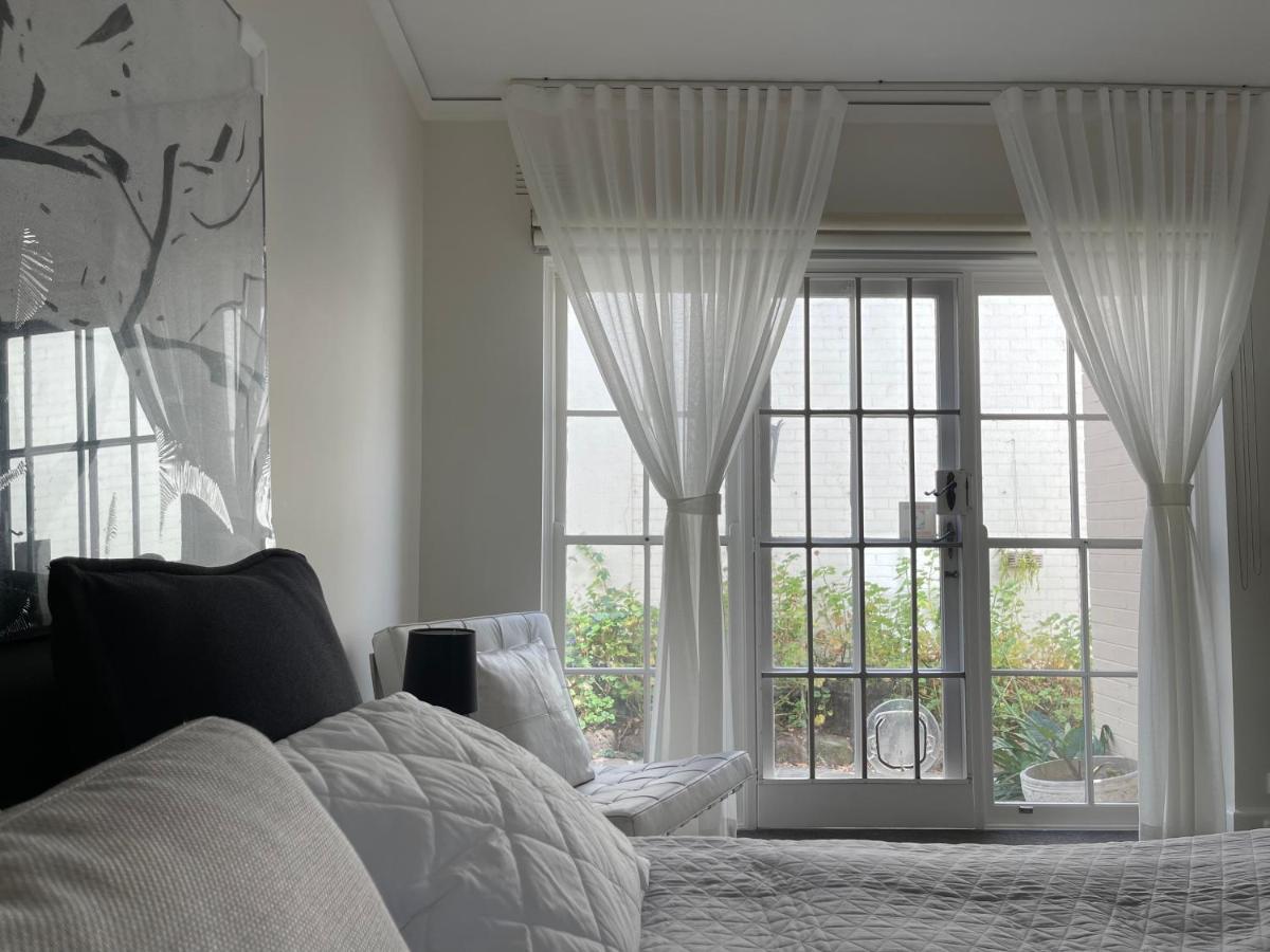 Royal Executive Living Toorak Whitehouse Corporate Estate Melbourne