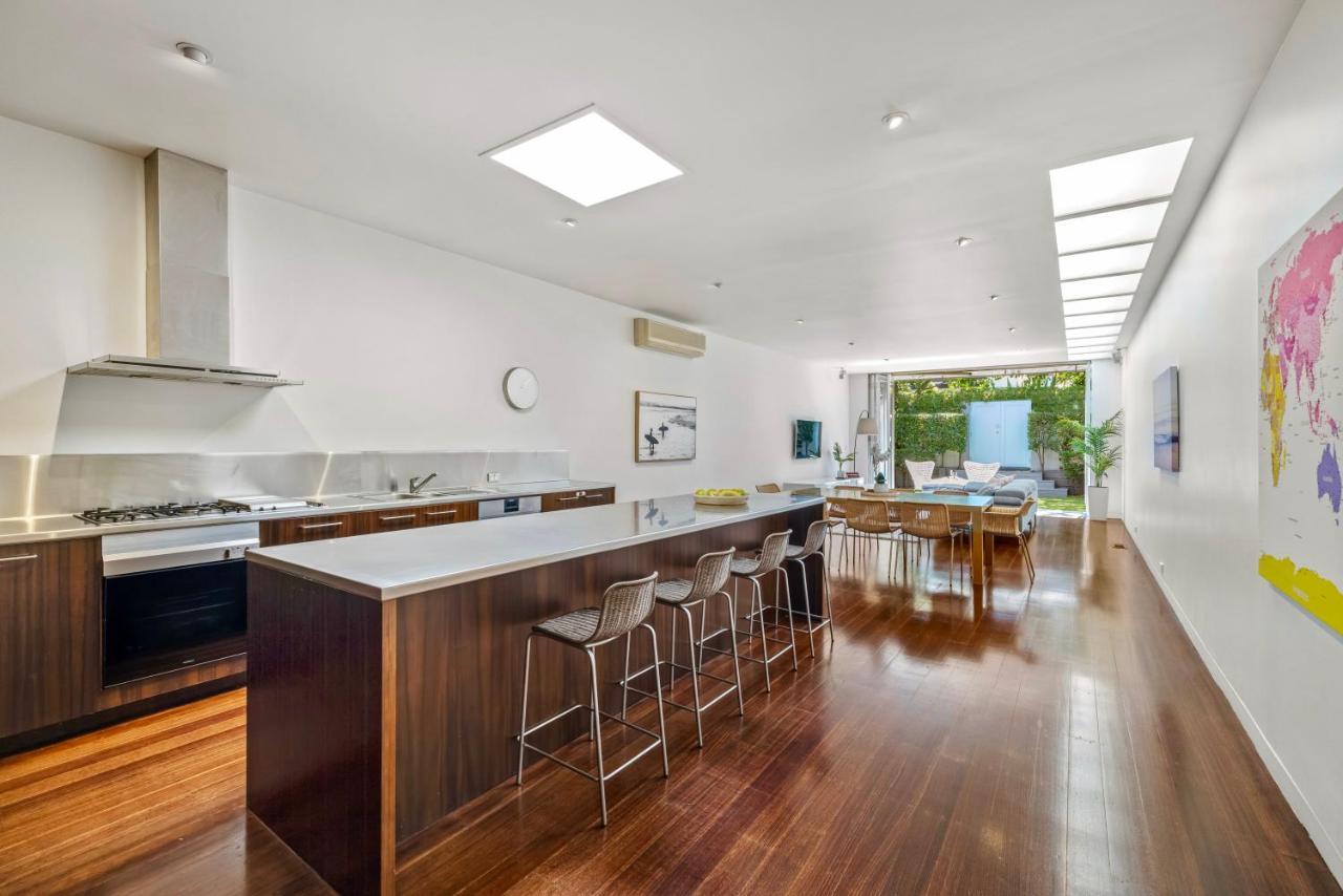 St Kilda Style - Stunning 3 Bedroom House Melbourne