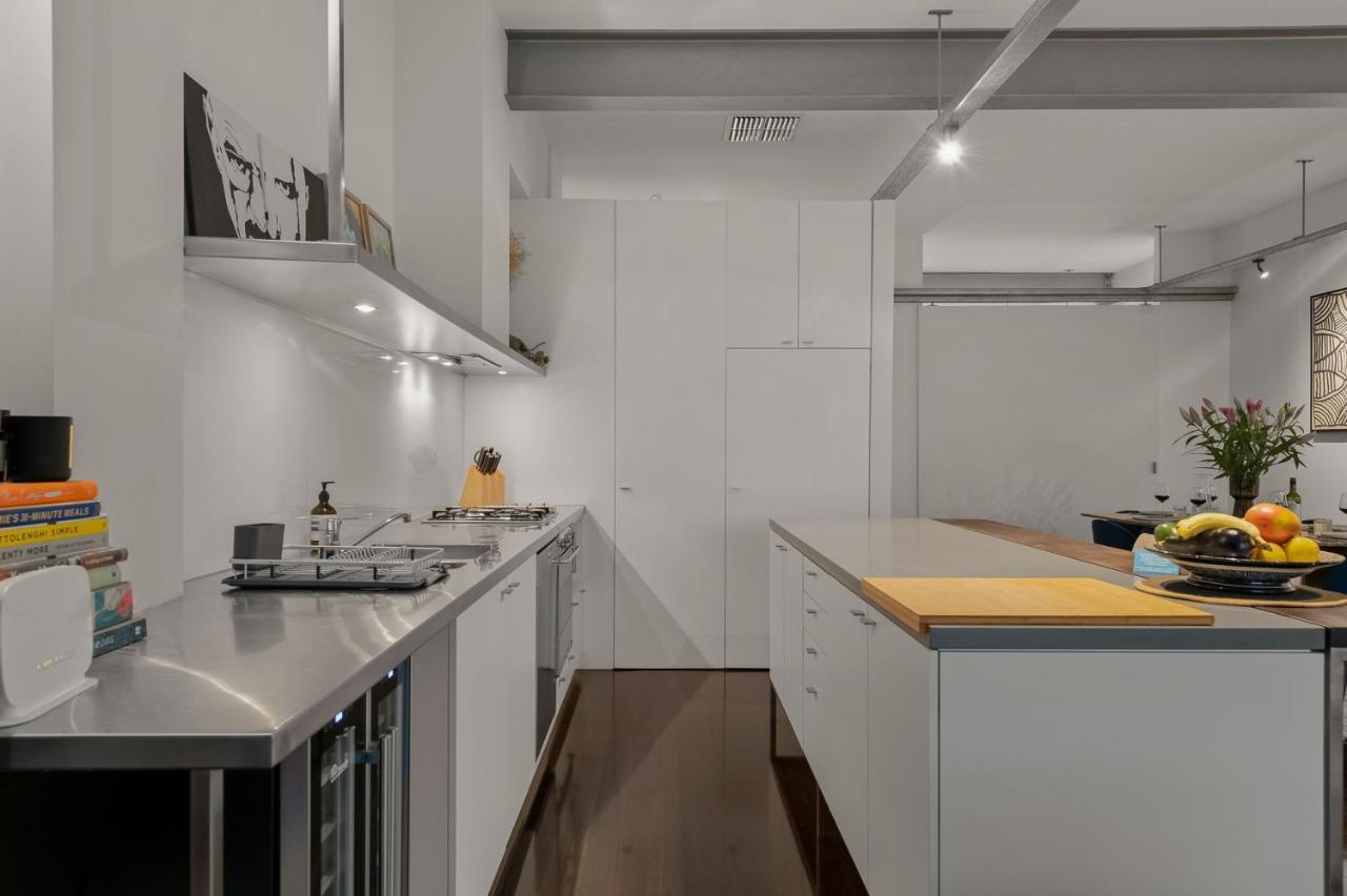 Staycentral - St Kilda Contemporary Penthouse Apartment