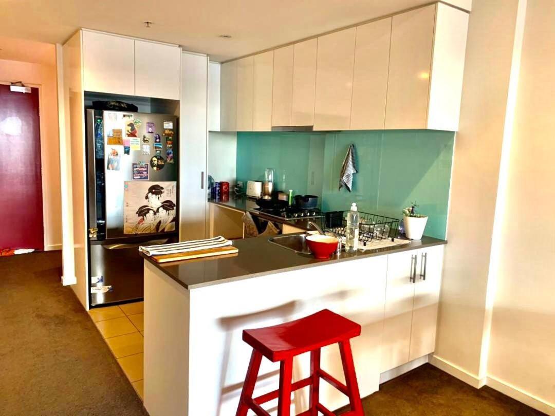 Hospedagem domiciliar Shared Homestay Tranquil Art Deco Private With Private Bathroom In Brunswick