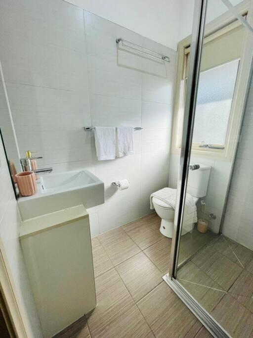 Tranquil Retreat Near To Airport *