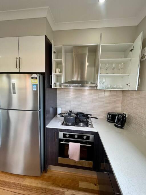 Bahay bakasyunan Tranquil Retreat Near To Airport *