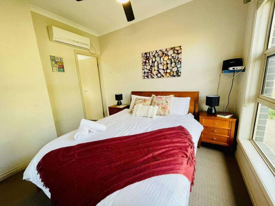 Tranquil Retreat Near To Airport Bahay bakasyunan