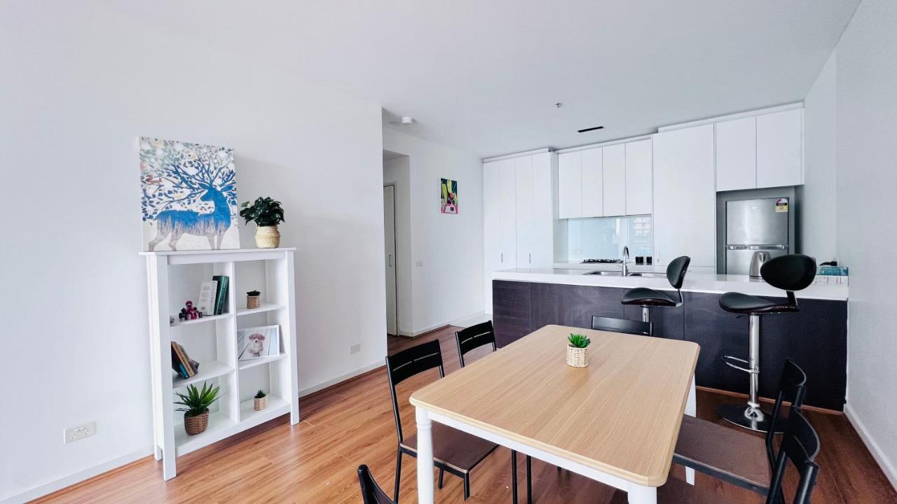 Apartment Melbcbd Large 3br2bth Gympool Heater *