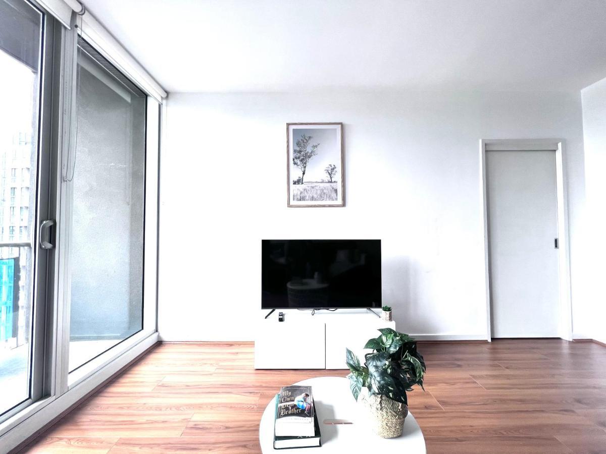 Melbcbd Large 3br2bth Gympool Heater Apartment *
