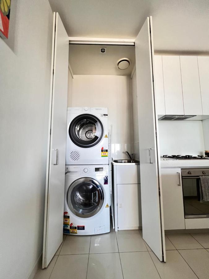 Apartment Melbcbd Large 3br2bth Gympool Heater Melbourne