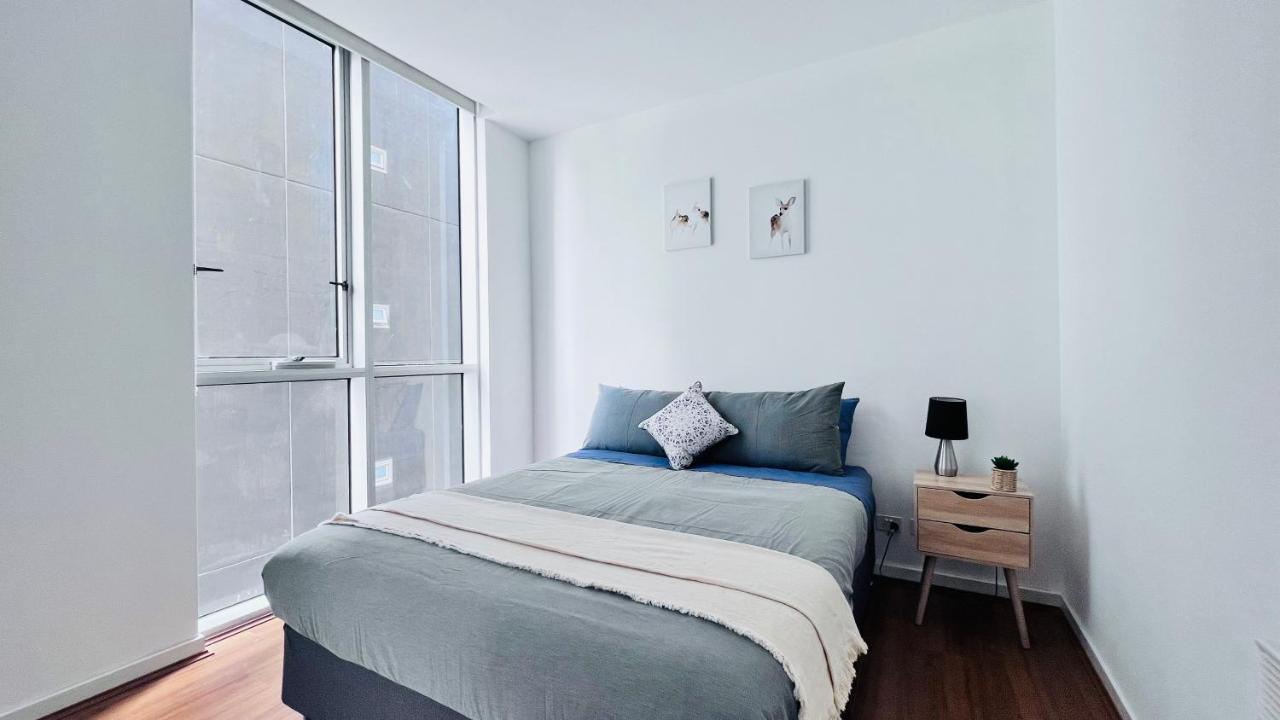 Melbcbd Large 3br2bth Gympool Heater Apartment