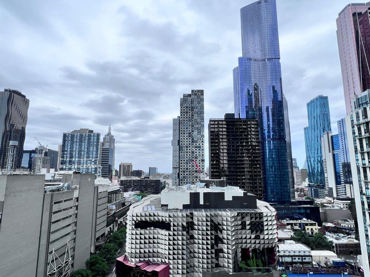 Melbcbd Large 3br2bth Gympool Heater Apartment Melbourne