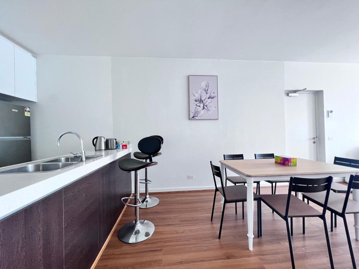 Apartment Melbcbd Large 3br2bth Gympool Heater