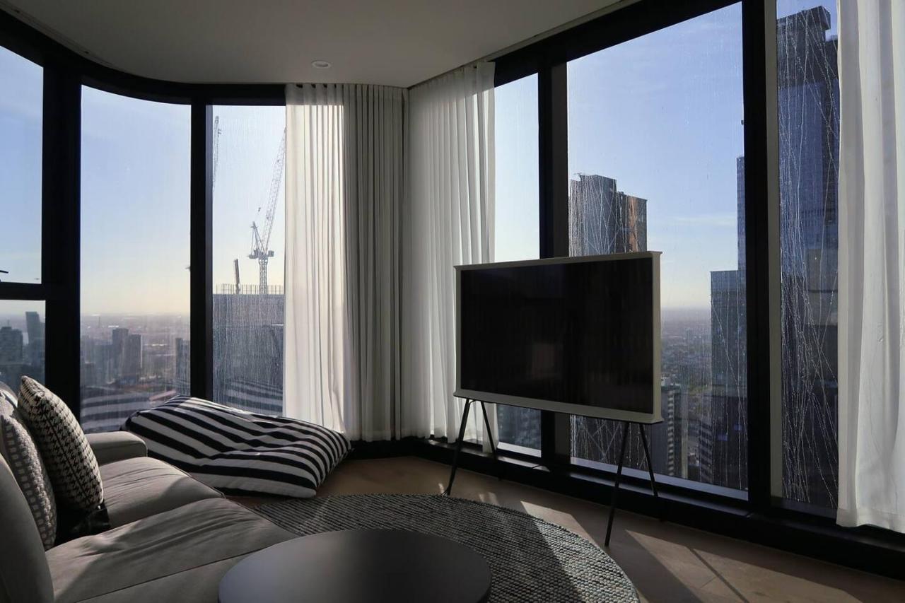 Apartment Unique Panoramic View In Mel Cbd