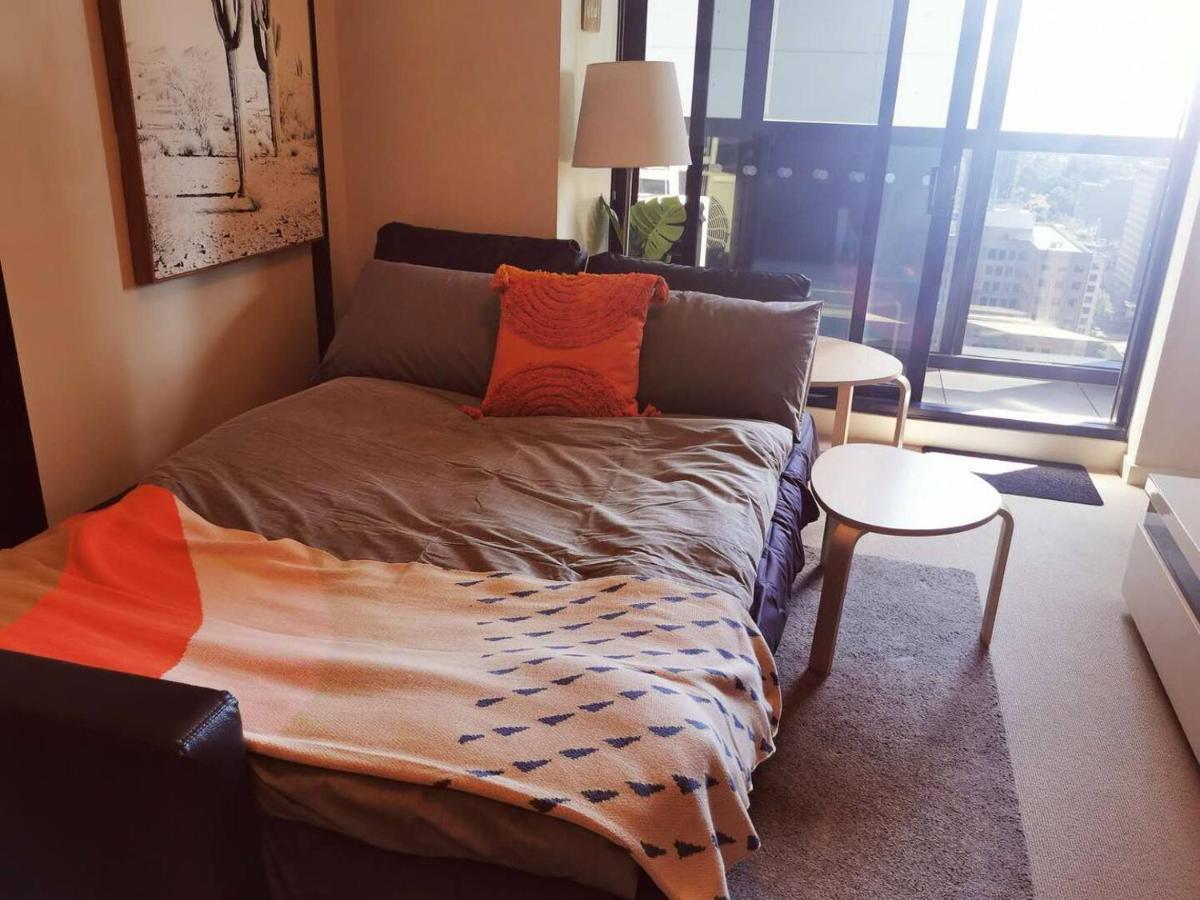 Cozy Cbd 2 Bedroom With Car Park Melbourne