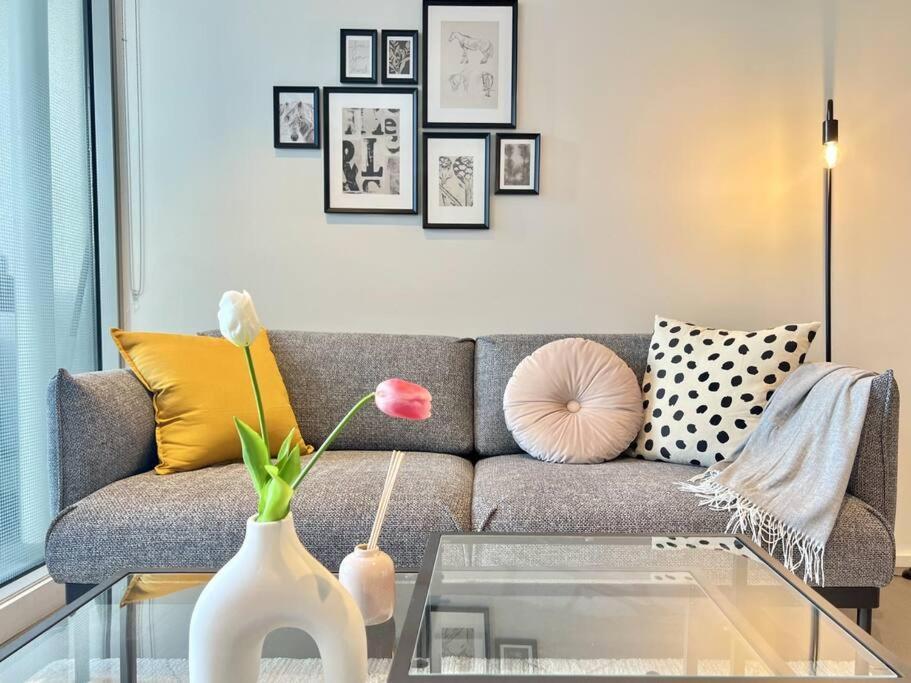 Apartment Stylish 1-bed With Spectacular Docklands Views Melbourne