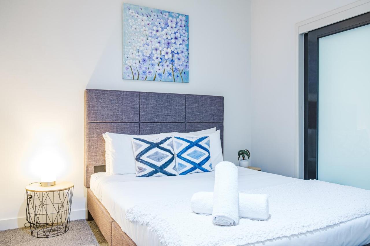 Apartment Stone's Throw To Mcg 1br1ba With Free Car Park *