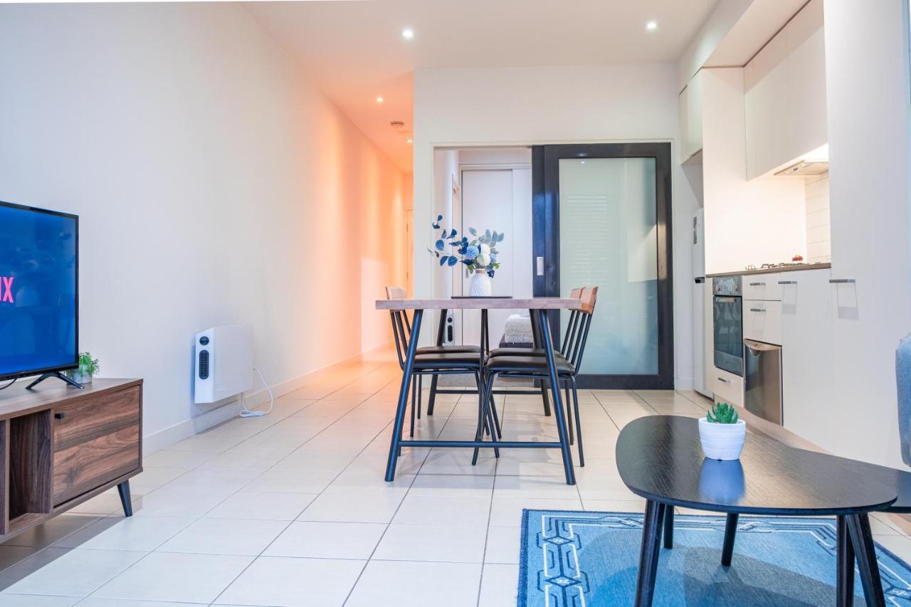 Stone's Throw To Mcg 1br1ba With Free Car Park * Melbourne