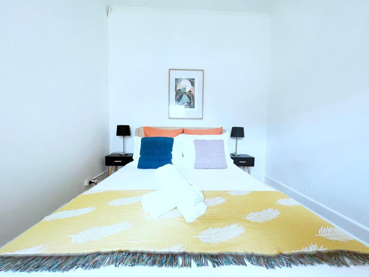 Small But Neat House In Preston With Car Parking Holiday home Melbourne