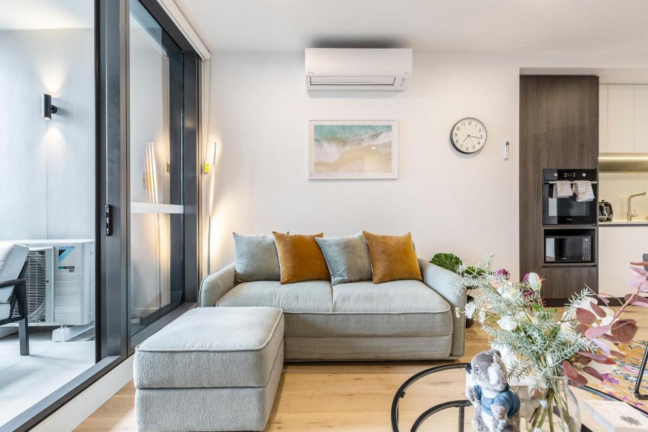 Apartment Stylish 1 Bedroom 1 Bathroom *