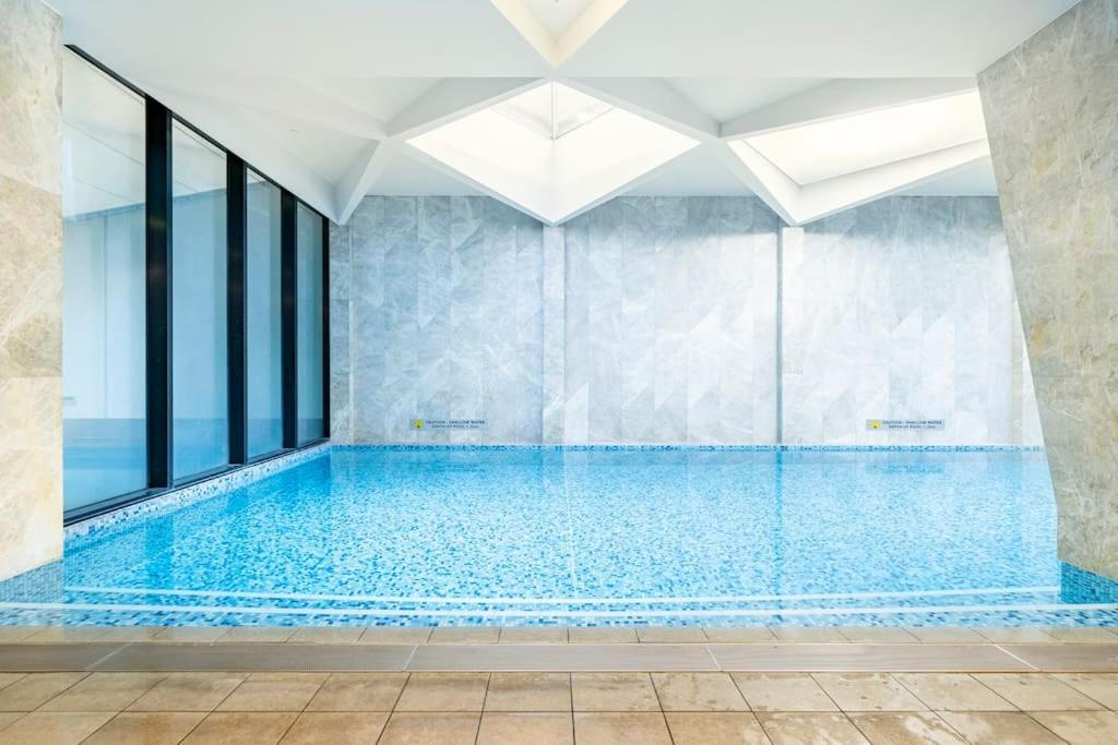Luxury In Apartment Melbourne